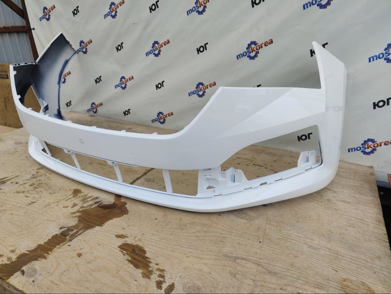 Бампер передний Skoda Rapid