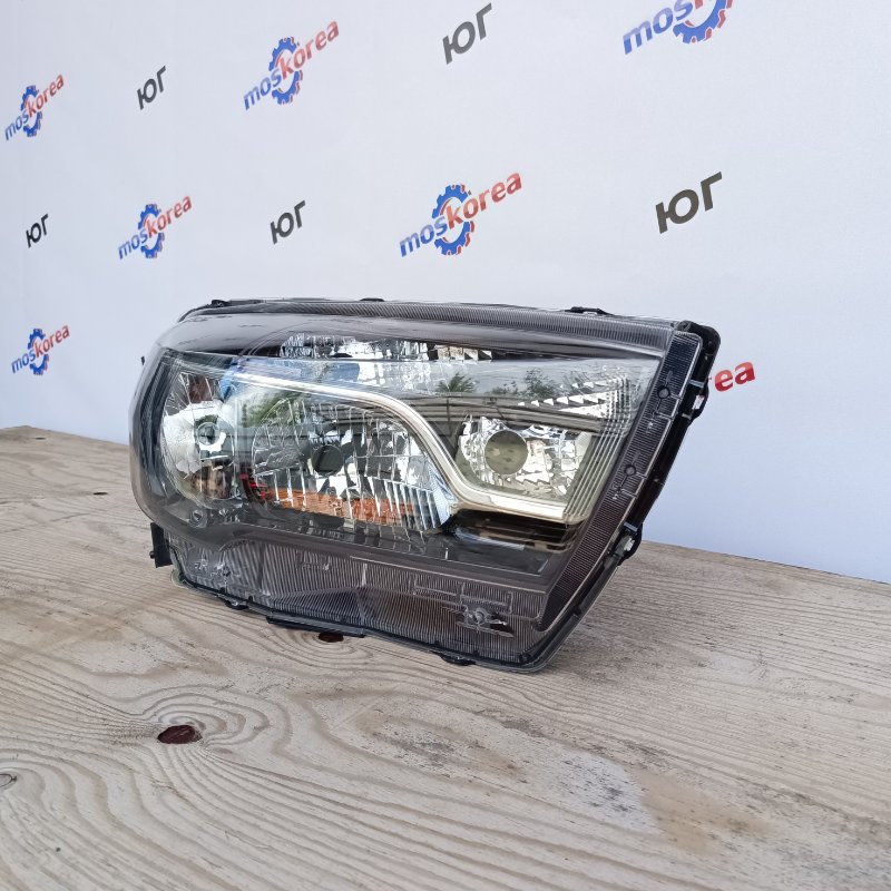 Фара передняя правая Lada Vesta ANALOG