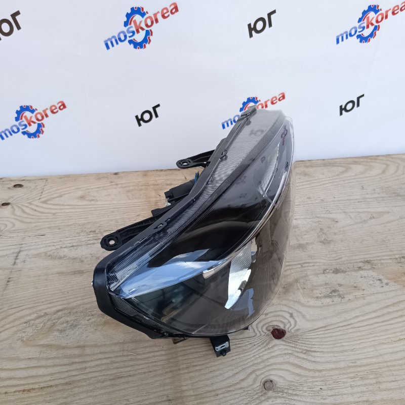 Фара передняя правая Vesta ANALOG