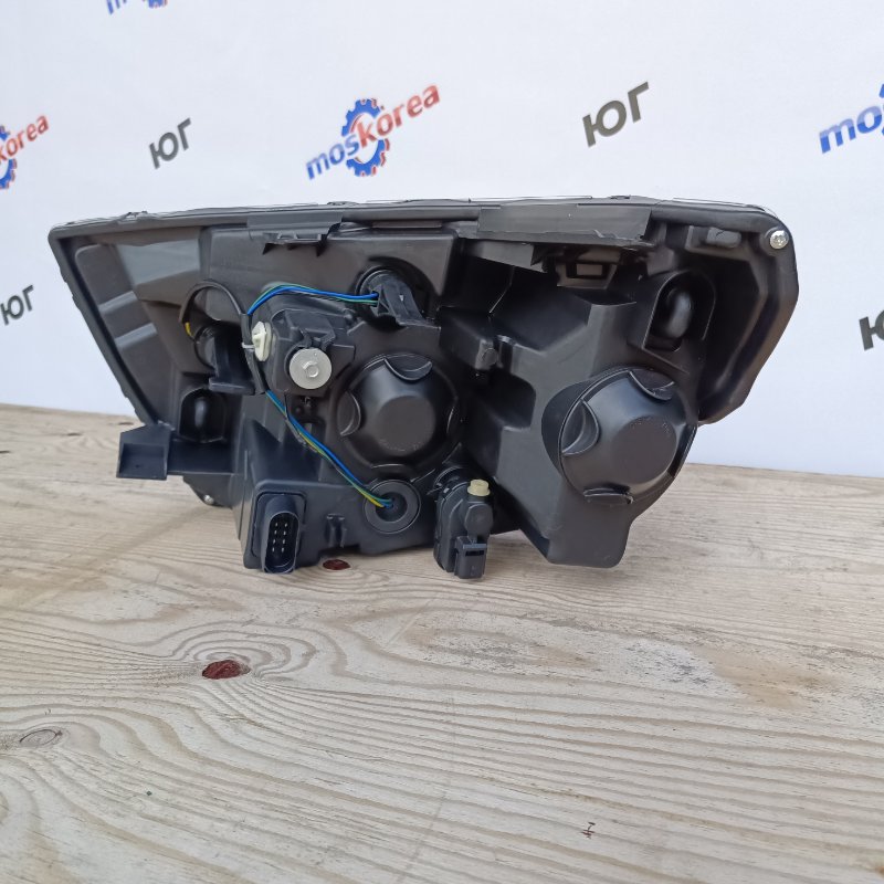 Фара передняя правая Vesta ANALOG