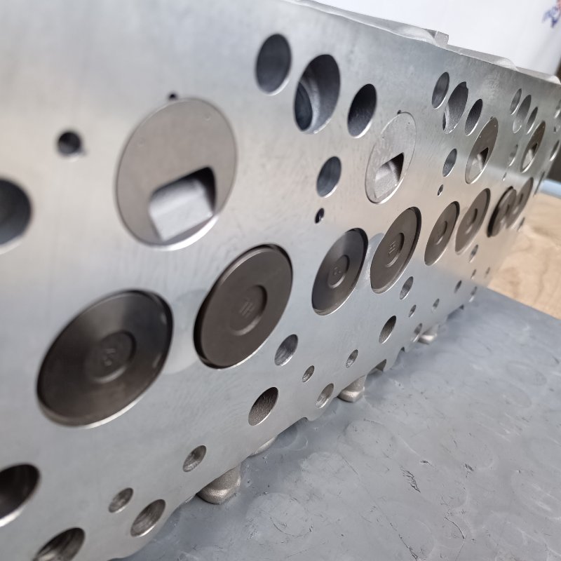 Головка блока цилиндров Pajero (клапан утоплен 0.8мм) 4D56  2.5 16V Disel