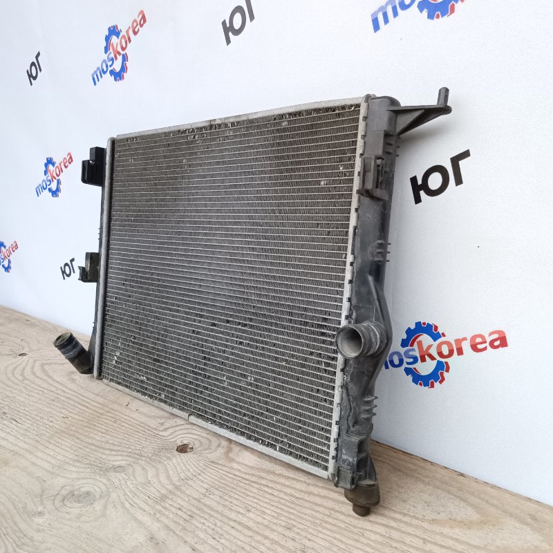 Радиатор охлаждения двигателя Largus