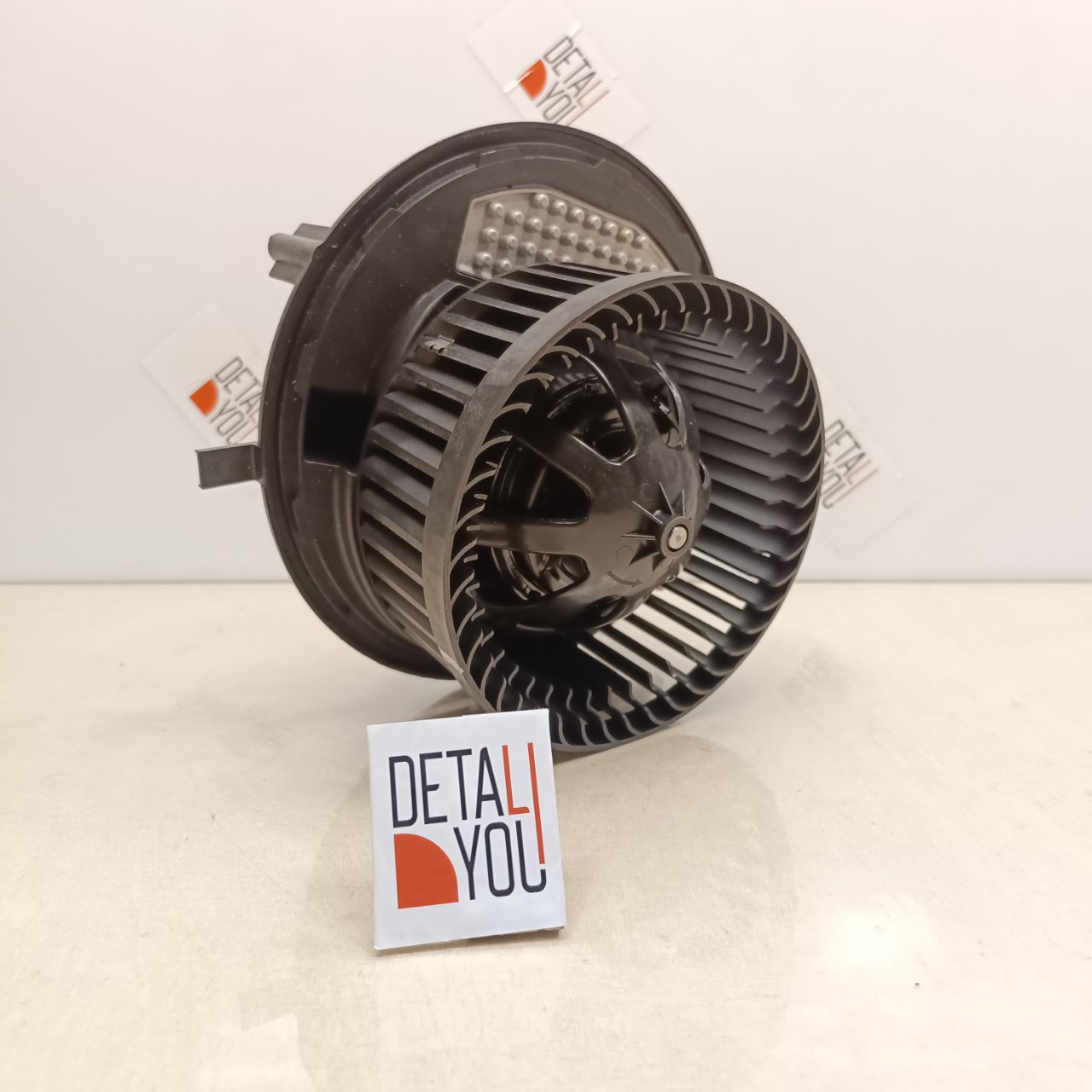 Мотор печки c крыльчаткой Octavia 2013_2020гг