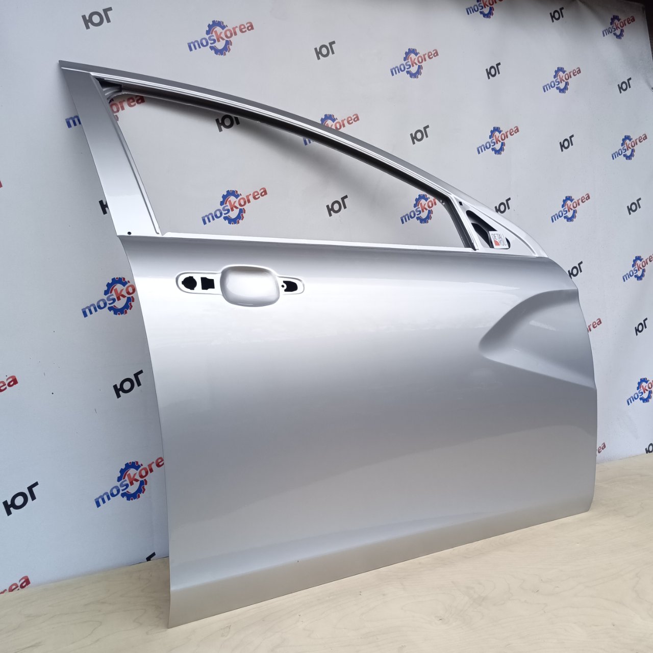 Дверь передняя правая Lada Vesta Платина / 691 ANALOG