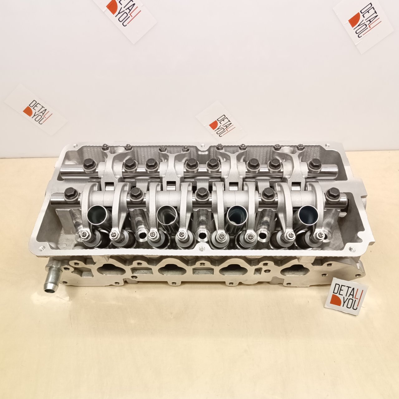 Головка блока цилиндров Lancer 4G18 1.6L 16v Головка блока цилиндров Lancer 4G18 1.6L 16v