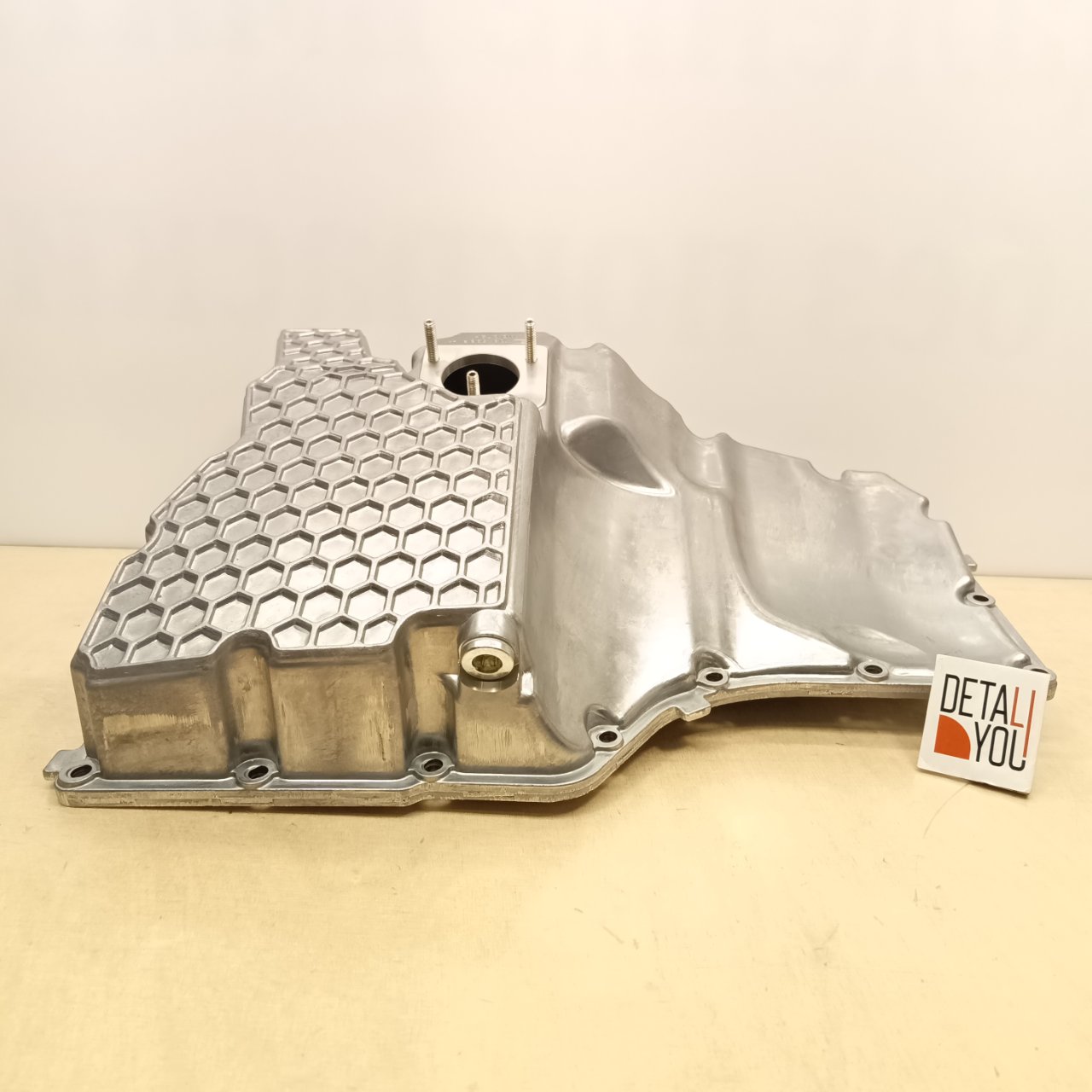 Поддон двигателя A6 2.0 бензин