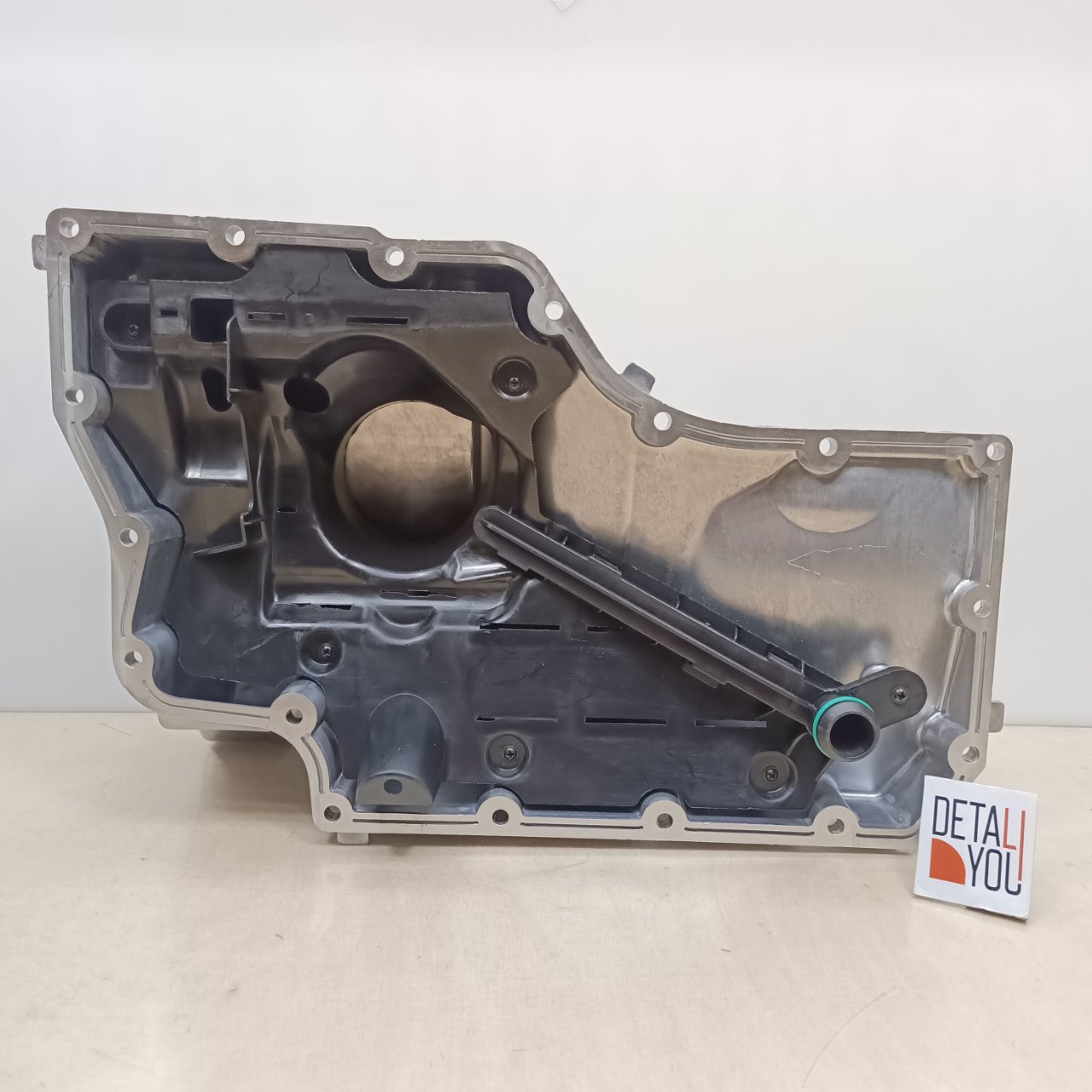 Поддон двигателя A6 2.0 бензин