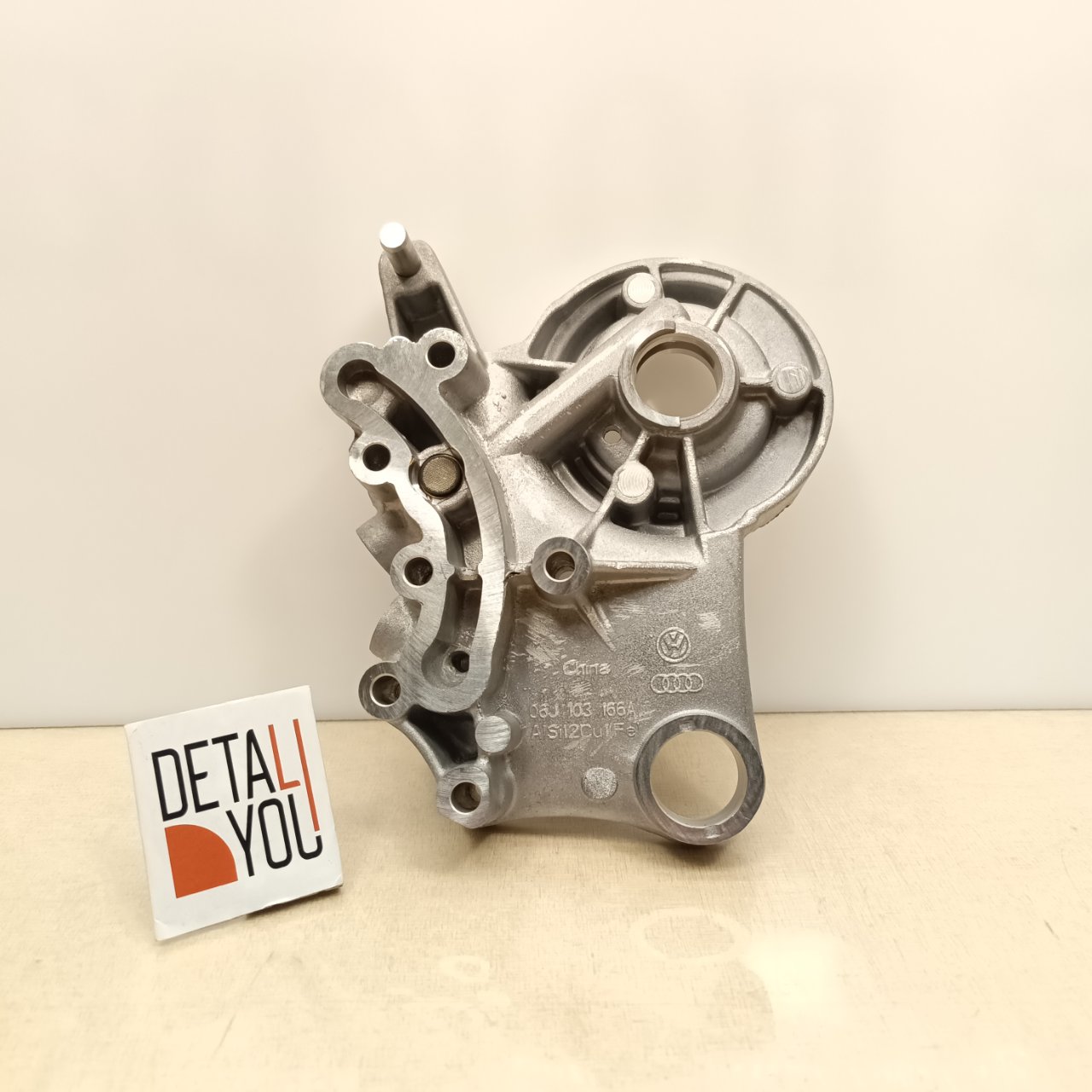 Кронштейн распредвала Volkswagen TIGUAN 2.0 бензин 06H103144J новая