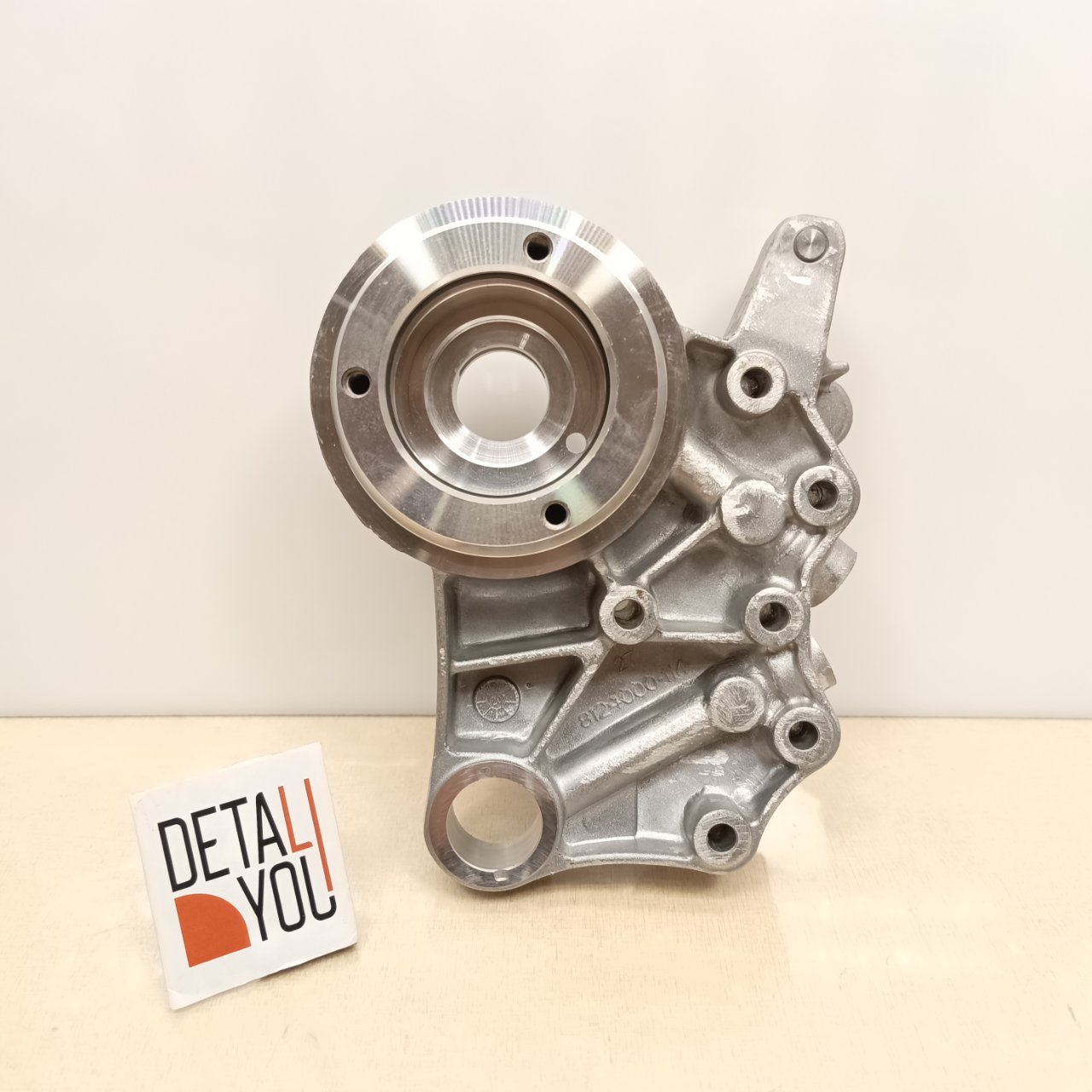 Кронштейн распредвала TIGUAN 2.0 бензин