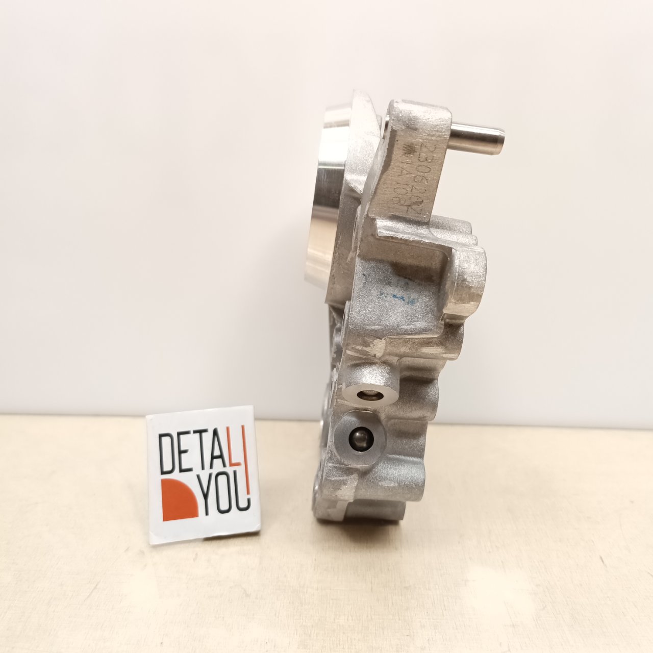 Кронштейн распредвала Volkswagen TIGUAN 2.0 бензин