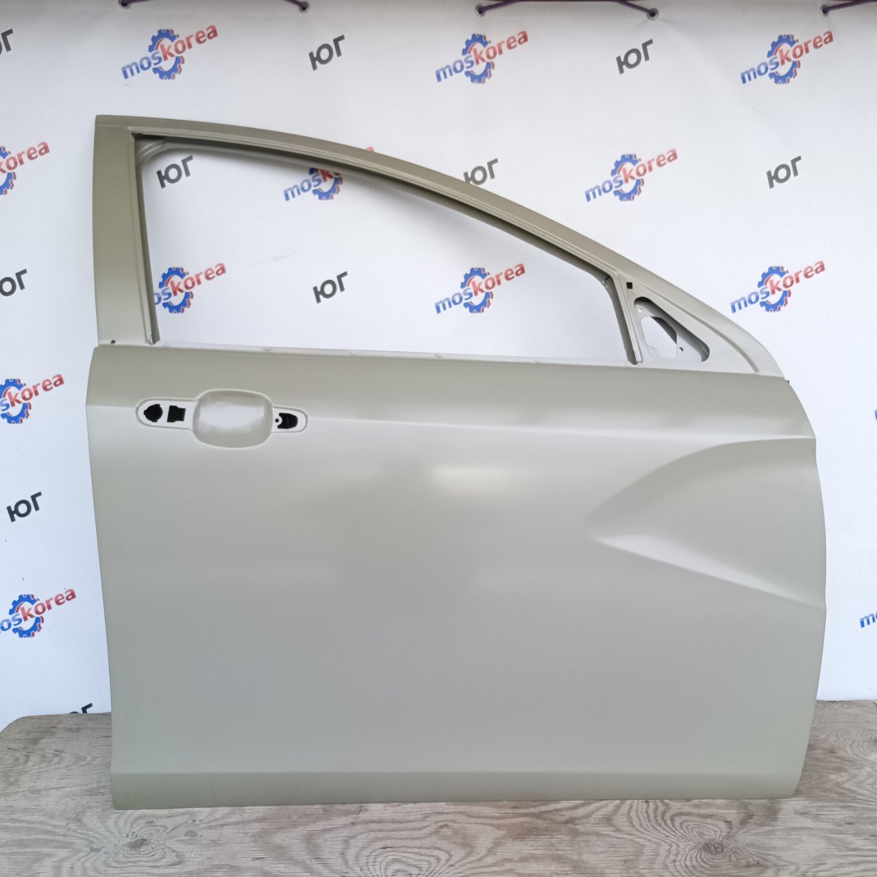 Дверь передняя правая Lada Vesta (под покраску) ANALOG 8450039385 новая