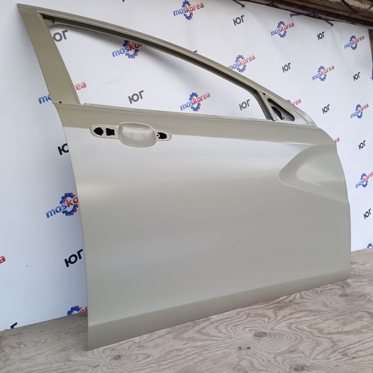 Дверь передняя правая Lada Vesta (под покраску) ANALOG