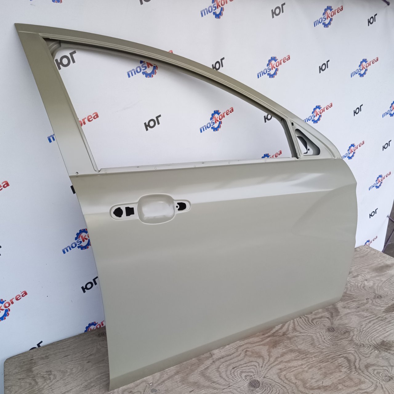 Дверь передняя правая Vesta (под покраску) ANALOG