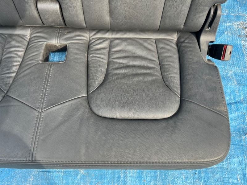 Сидение заднее AUDI Q7 BAR