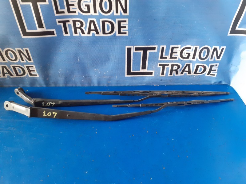 Поводок дворника передний TOYOTA MARK II 05.2000 JZX100 1jZGE 8522122340 контрактная