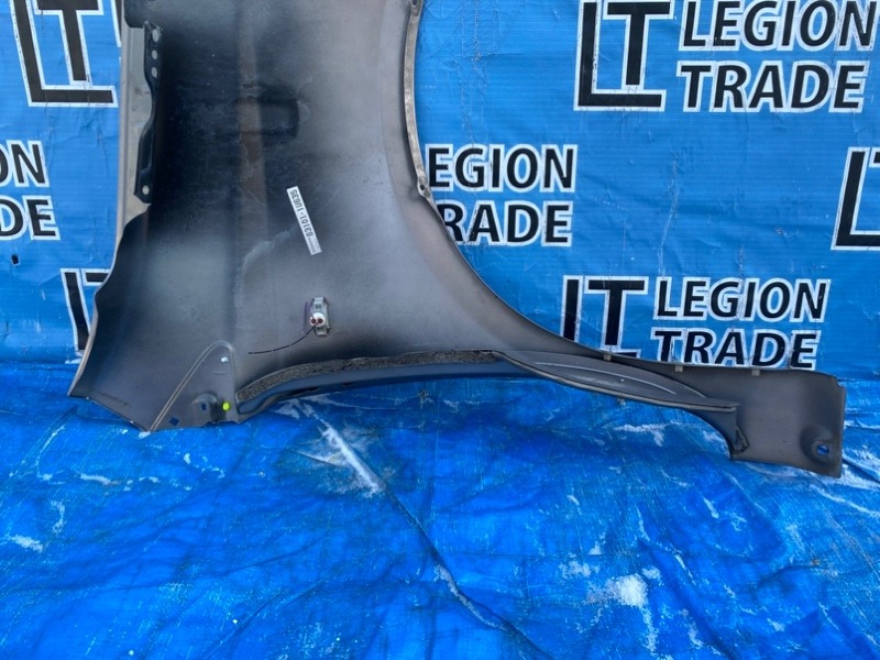 Крыло переднее левое NOTE E11