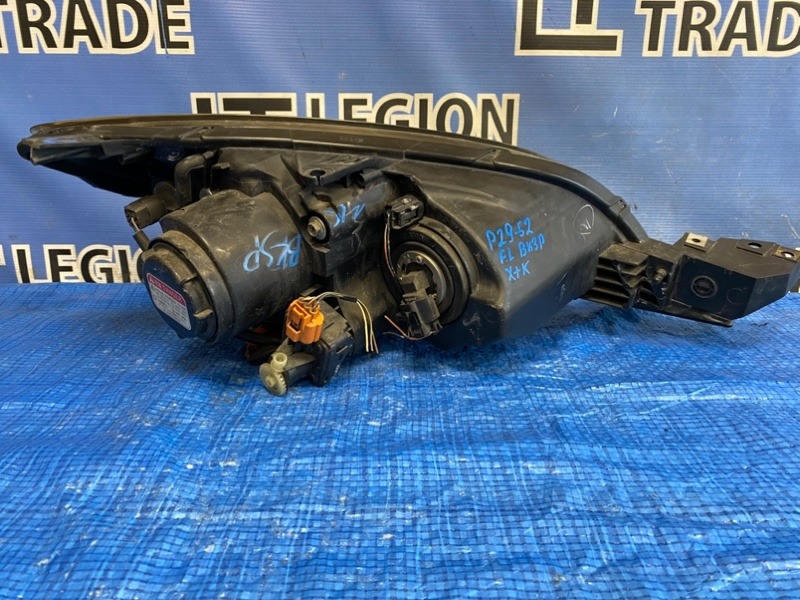 Фара передняя левая AXELA BK3P