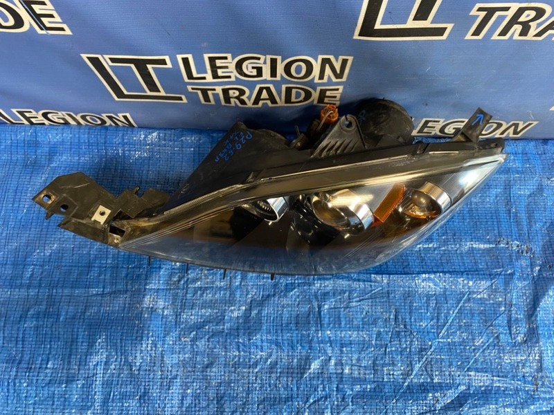 Фара передняя левая AXELA BK3P