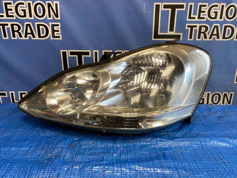 Фара передняя левая TOYOTA IPSUM ACM21 8115044220 контрактная