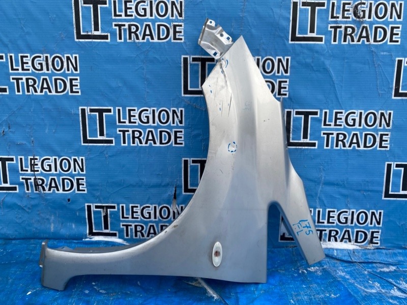 Крыло переднее левое NISSAN NOTE 09.2012 E12 HR12DDR F31013VAMA контрактная