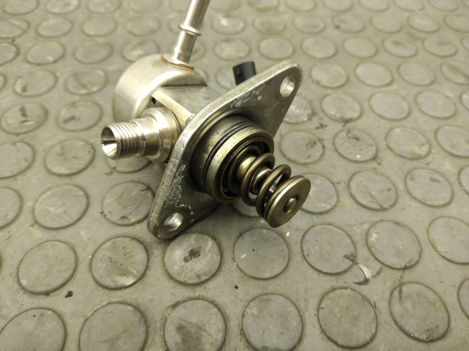 Насос топливный ТНВД Peugeot 308 2015 T9 EB2DTS 1.2 9805614880.