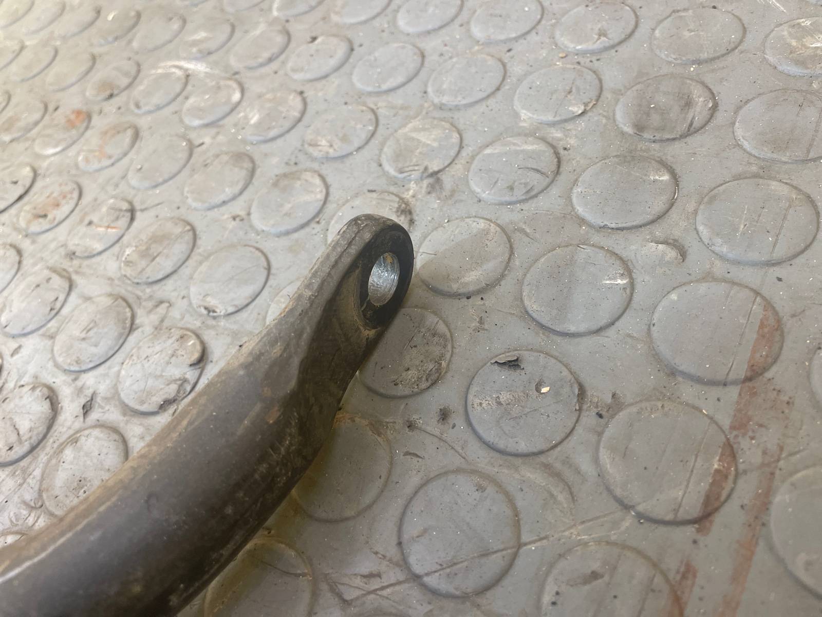 Стабилизатор передний INFINITI FX35 S50 VQ35DE 3.5 Стабилизатор передний INFINITI FX35 S50 VQ35DE 3.5