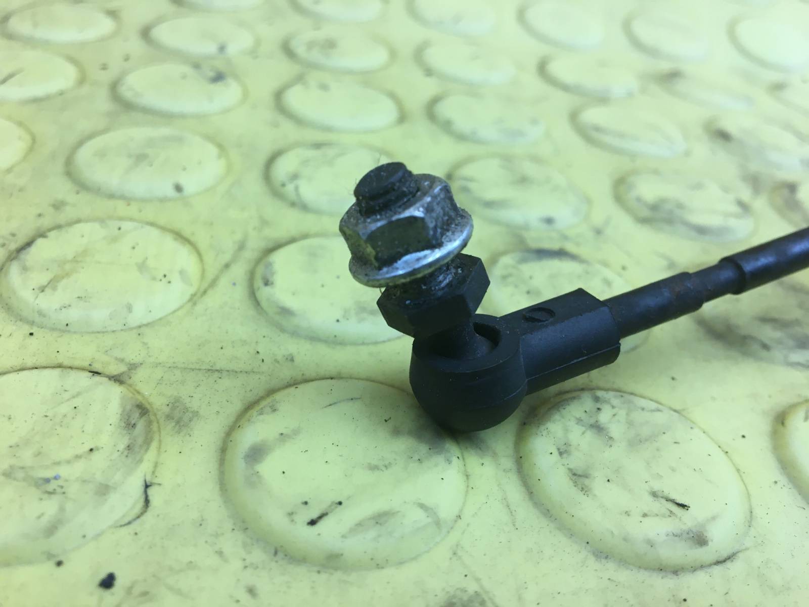 Датчик дорожного просвета 300C 2007 LX EZB 5.7 Датчик дорожного просвета 300C 2007 LX EZB 5.7