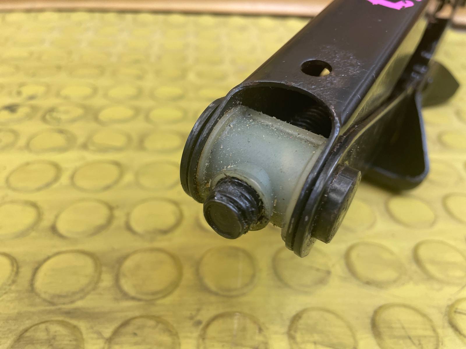 Домкрат 9-3 SERIES 2000 YS3D B205R