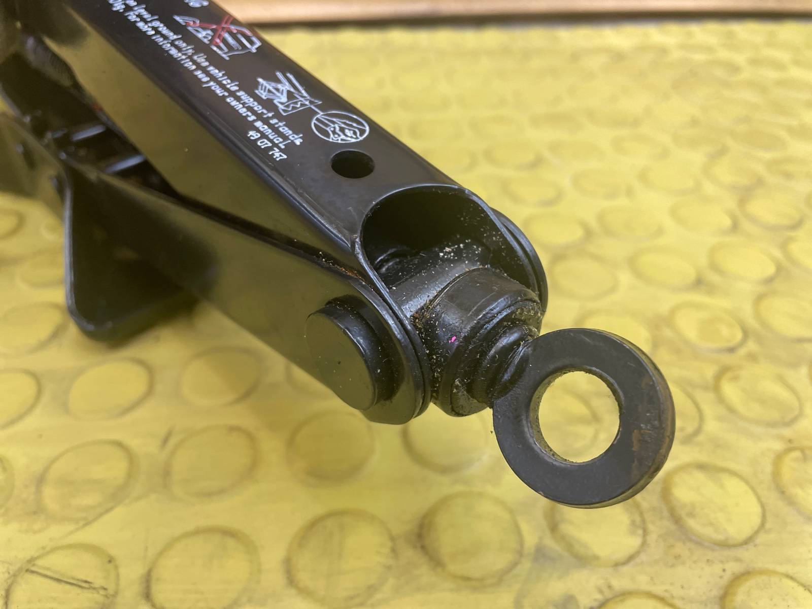 Домкрат 9-3 SERIES 2000 YS3D B205R