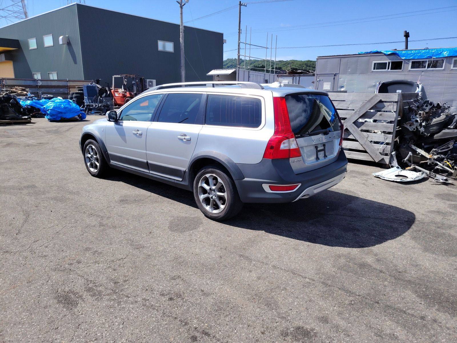 В разбор из Японии VOLVO XC70 B6324S 3.2