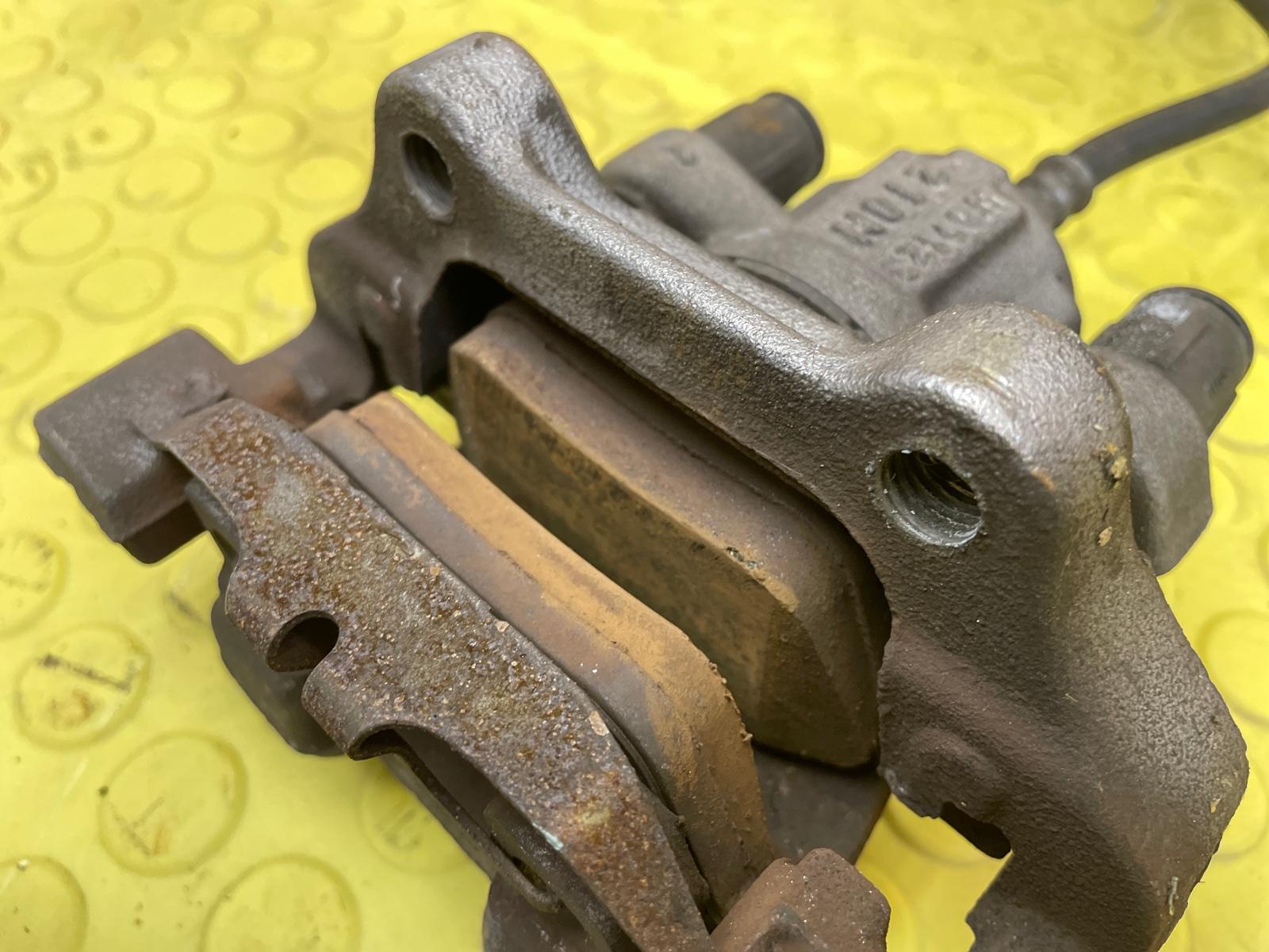 Тормозная система задняя 116i 2011 F20 N13B16A 1.6 Тормозная система задняя 116i 2011 F20 N13B16A 1.6