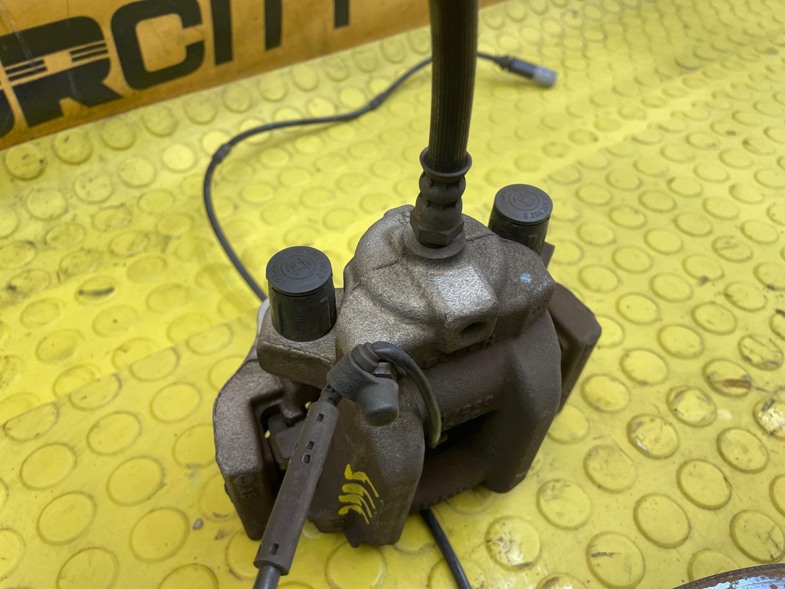 Тормозная система задняя 116i 2011 F20 N13B16A 1.6 Тормозная система задняя 116i 2011 F20 N13B16A 1.6