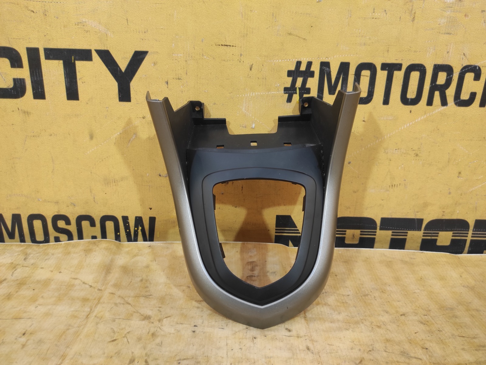 Накладка центральной консоли Peugeot 308 2012 T7 EP6CDT 1.6 THP 9658691277 контрактная