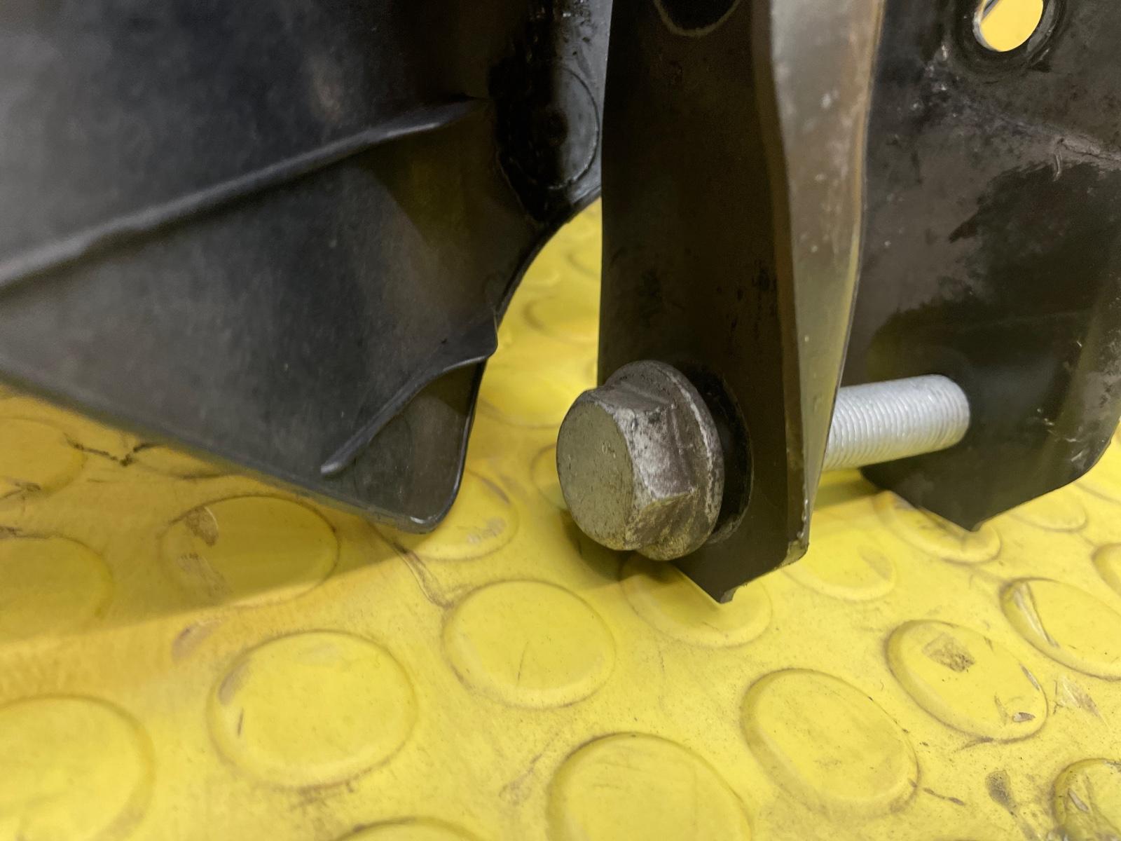 Рычаги задние 116i 2013 F20 N13B16A 1.6 Рычаги задние 116i 2013 F20 N13B16A 1.6