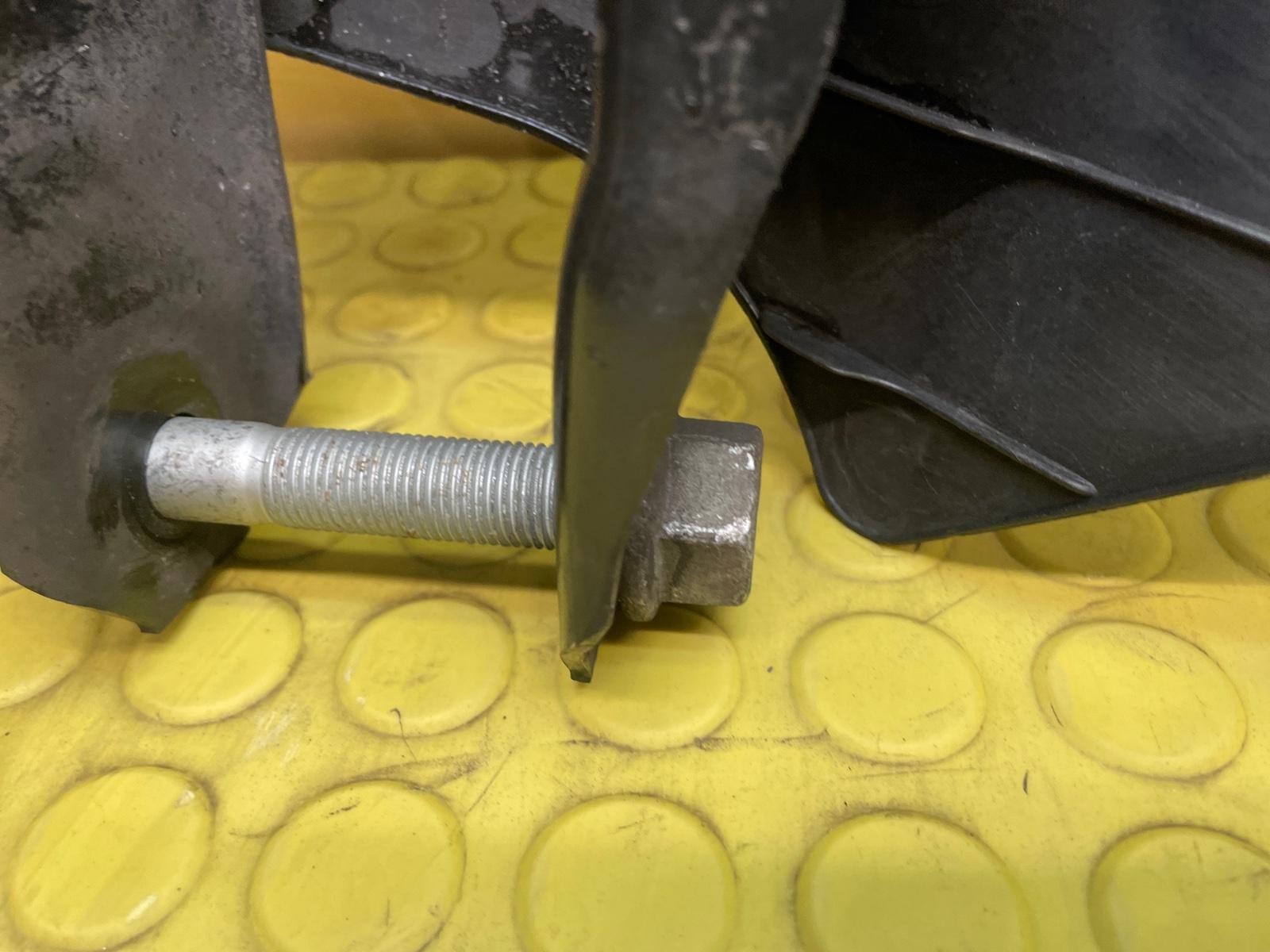 Рычаги задние 116i 2013 F20 N13B16A 1.6 Рычаги задние 116i 2013 F20 N13B16A 1.6