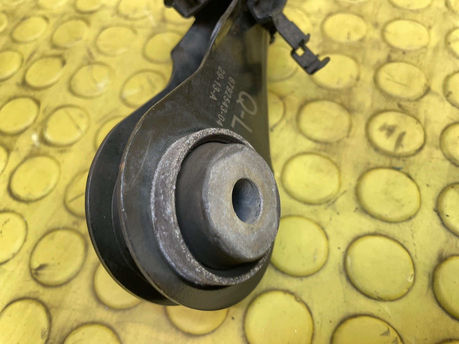 Рычаги задние 116i 2013 F20 N13B16A 1.6