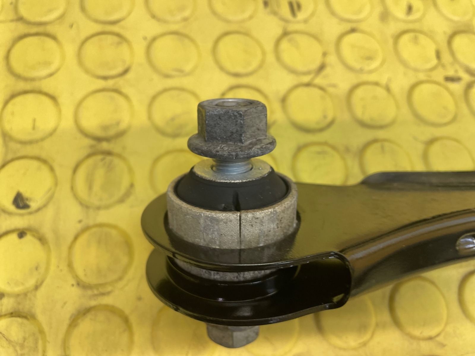 Рычаги задние 116i 2013 F20 N13B16A 1.6