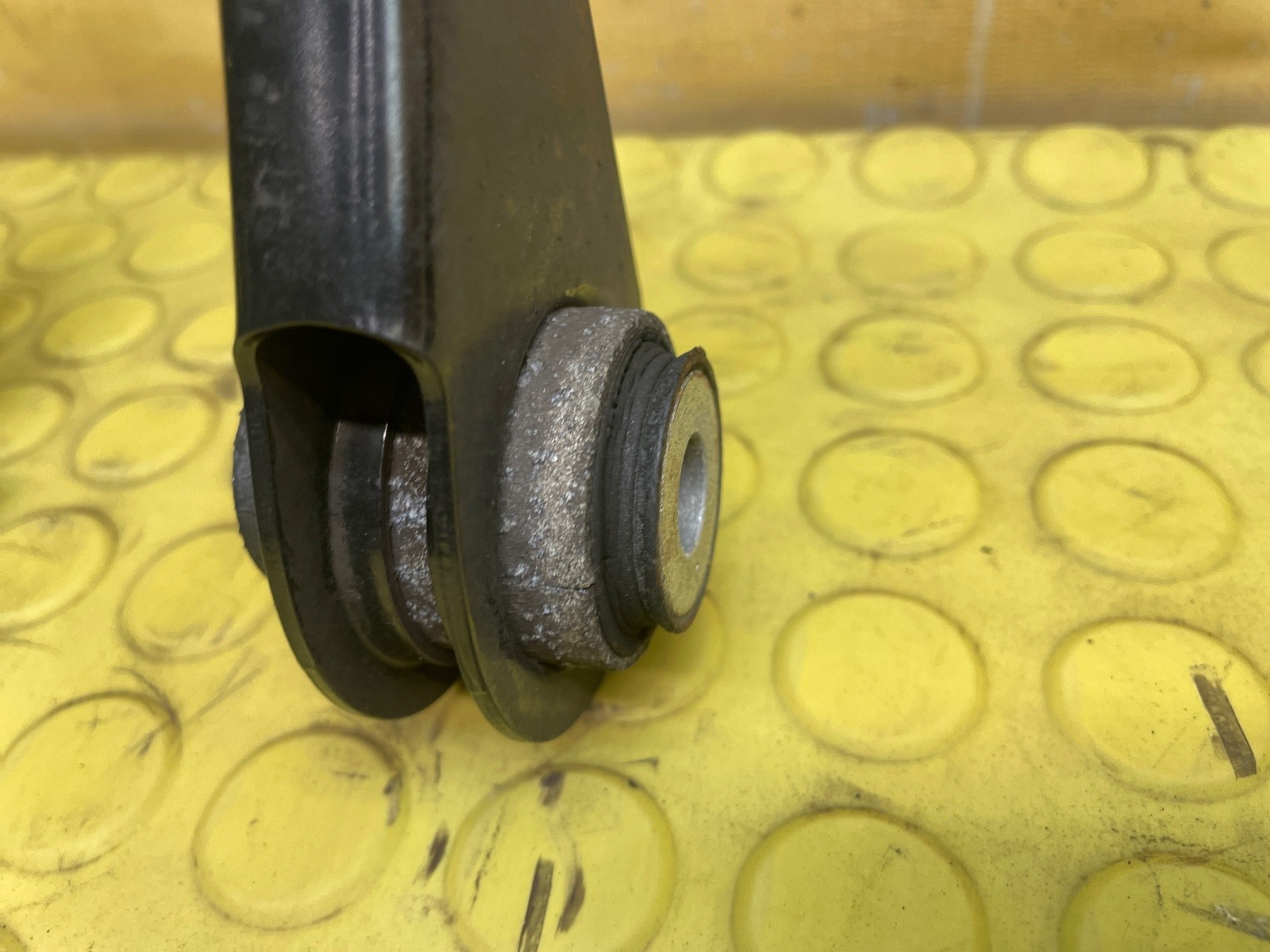 Рычаги задние 116i 2013 F20 N13B16A 1.6