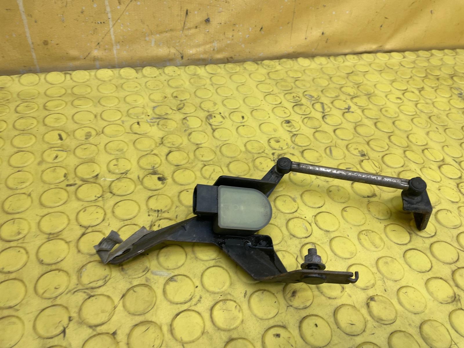 Датчик дорожного просвета FUGA 2010 KY51 VQ37VHR 3