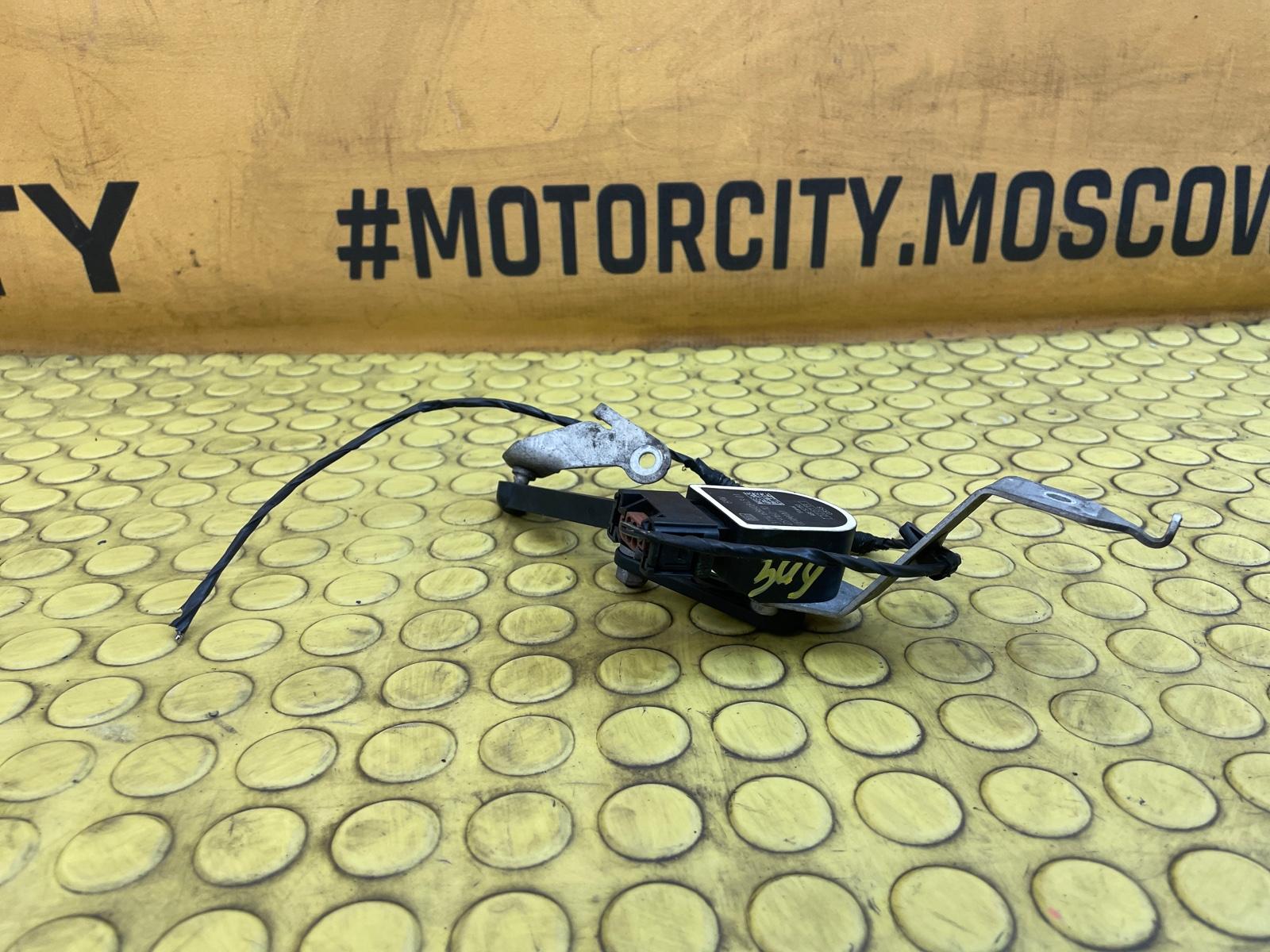 Датчик дорожного просвета 116i 2013 F20 N13B16A 1.6