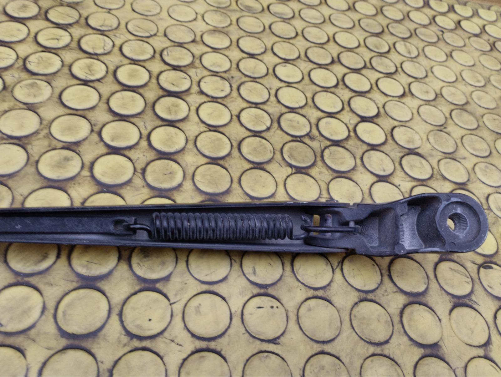 Поводки стеклоочистителя V-Class W639