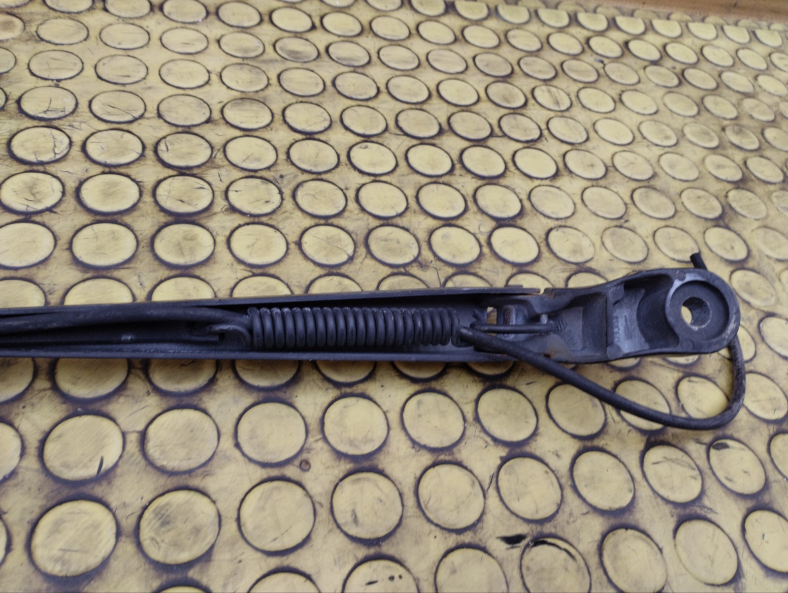 Поводки стеклоочистителя V-Class W639