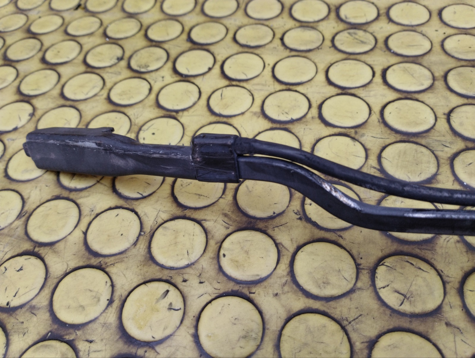 Поводки стеклоочистителя V-Class W639