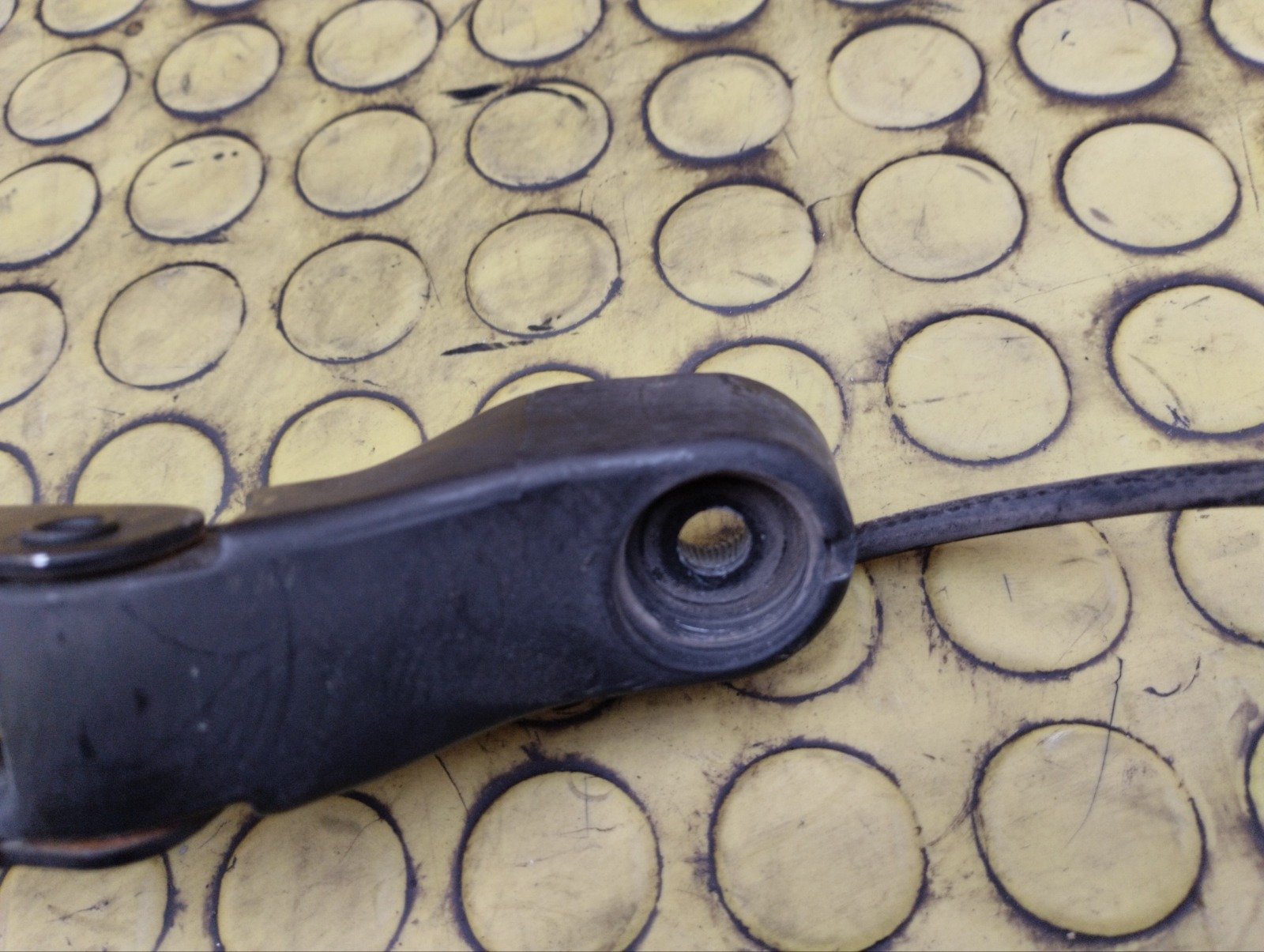 Поводки стеклоочистителя V-Class W639