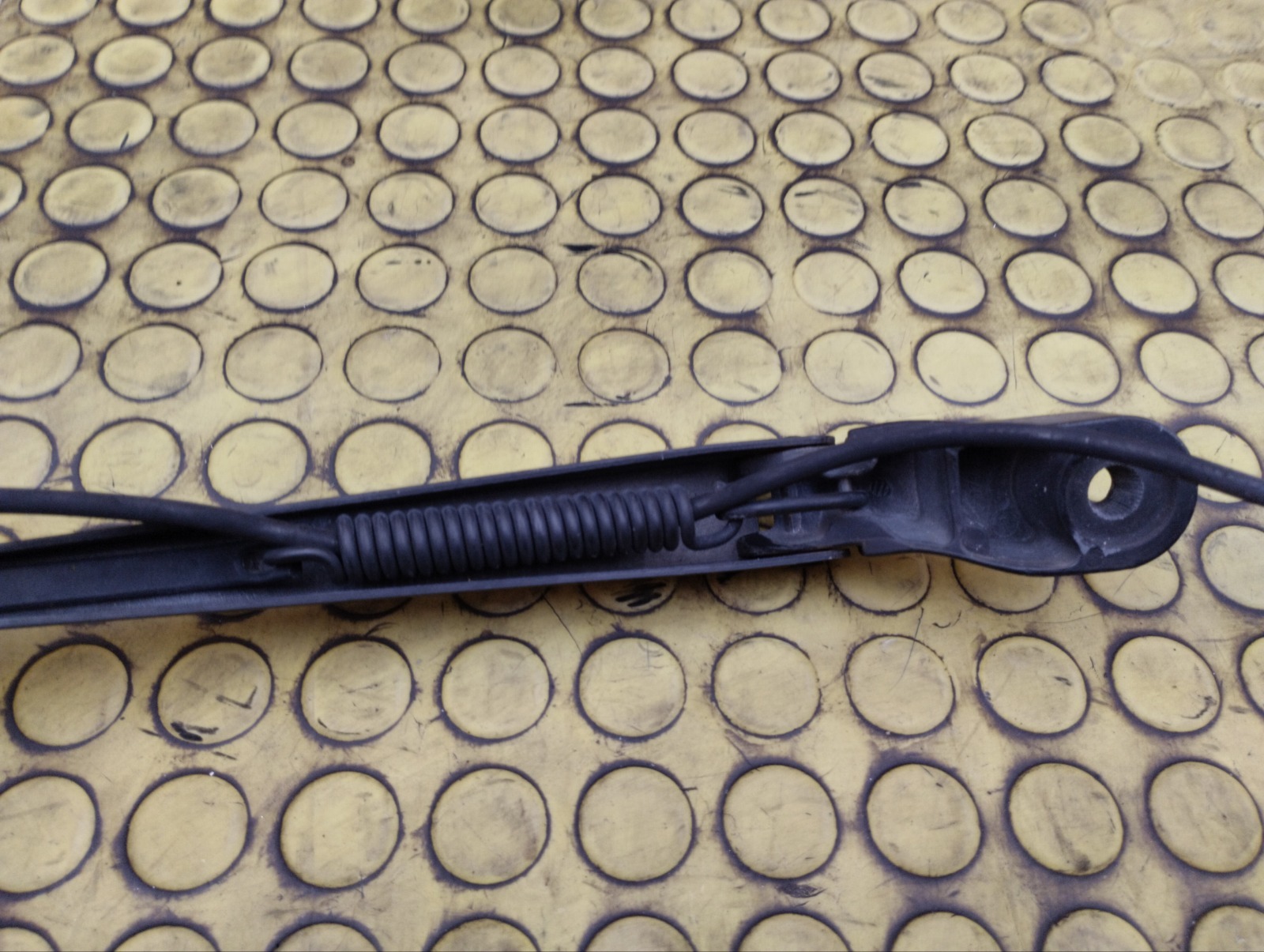 Поводки стеклоочистителя V-Class W639