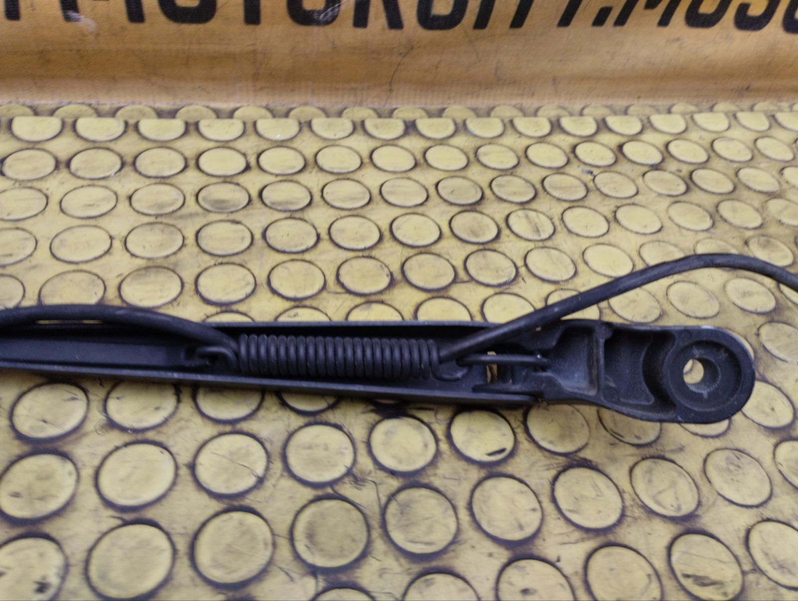 Поводки стеклоочистителя V-Class W639