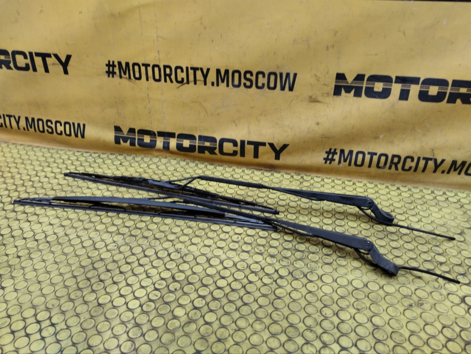 Поводки стеклоочистителя V-Class W639