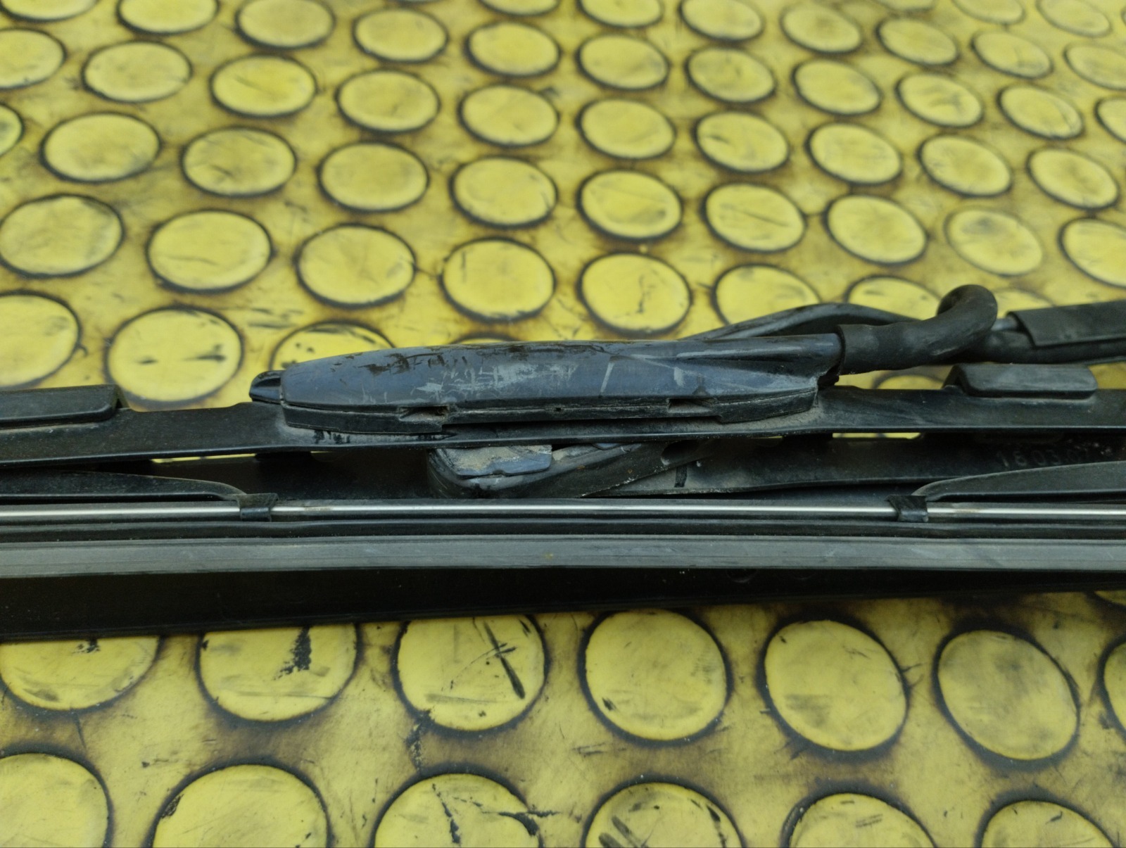 Поводки стеклоочистителя V-Class W639