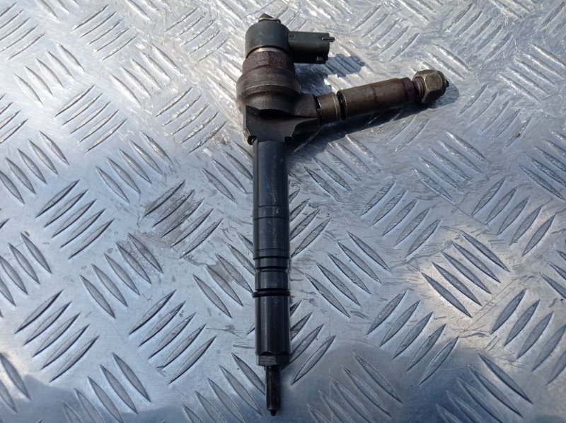 Форсунка топливная OPEL ASTRA 2008 H Z17DTH 0445110175 контрактная