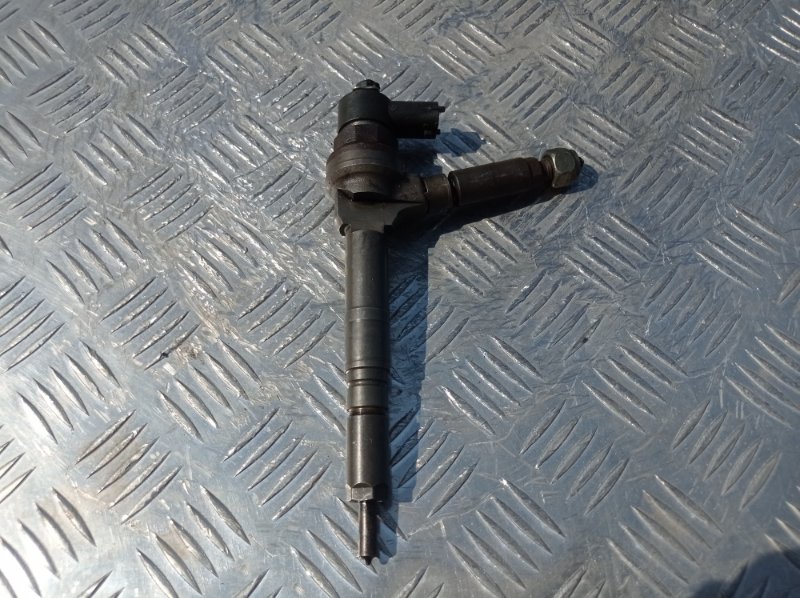 Форсунка топливная OPEL ASTRA 2008 H Z17DTH 0445110175 контрактная